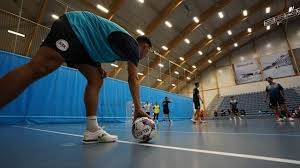 阿邦拉霍：只有曼联给出高额转会费，维拉才会卖沃特金斯